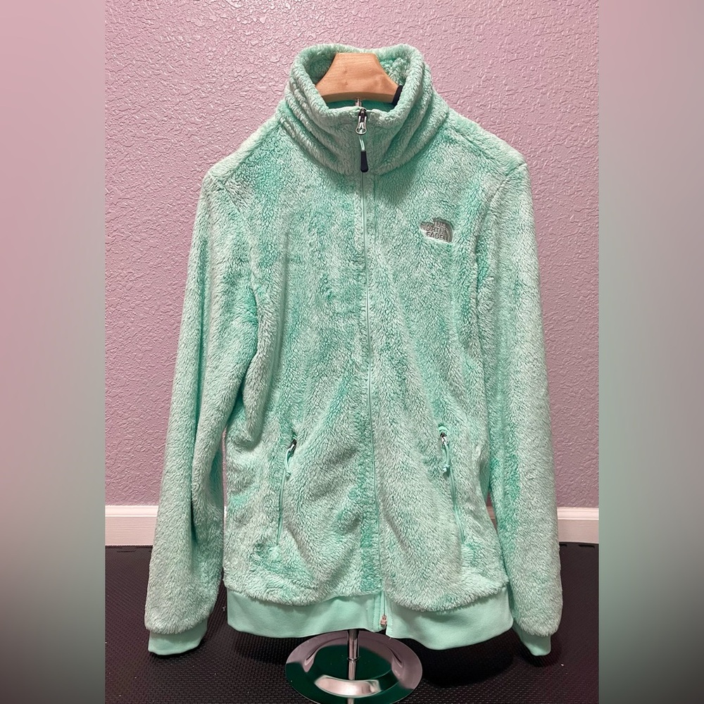 The North Face Women’s Osito Fleece Jacket – Zip-Up